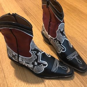 Zara Cow Boy Boots